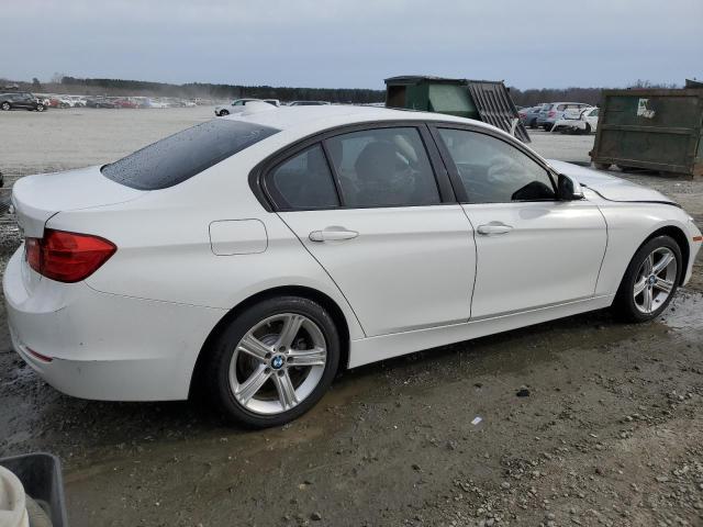 Photo 2 VIN: WBA3B5G50FNS13593 - BMW 3 SERIES 