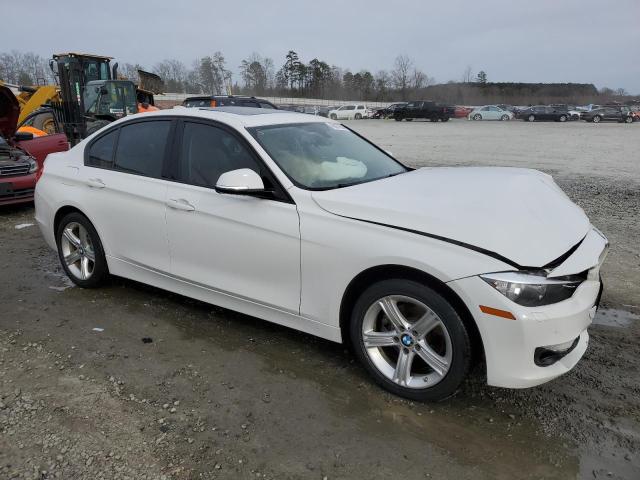 Photo 3 VIN: WBA3B5G50FNS13593 - BMW 3 SERIES 