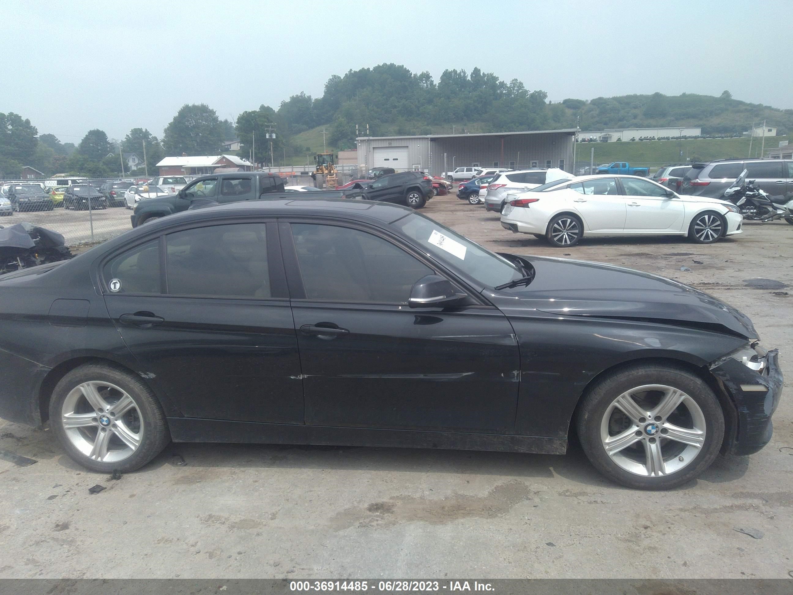 Photo 12 VIN: WBA3B5G51DNS02194 - BMW 3ER 