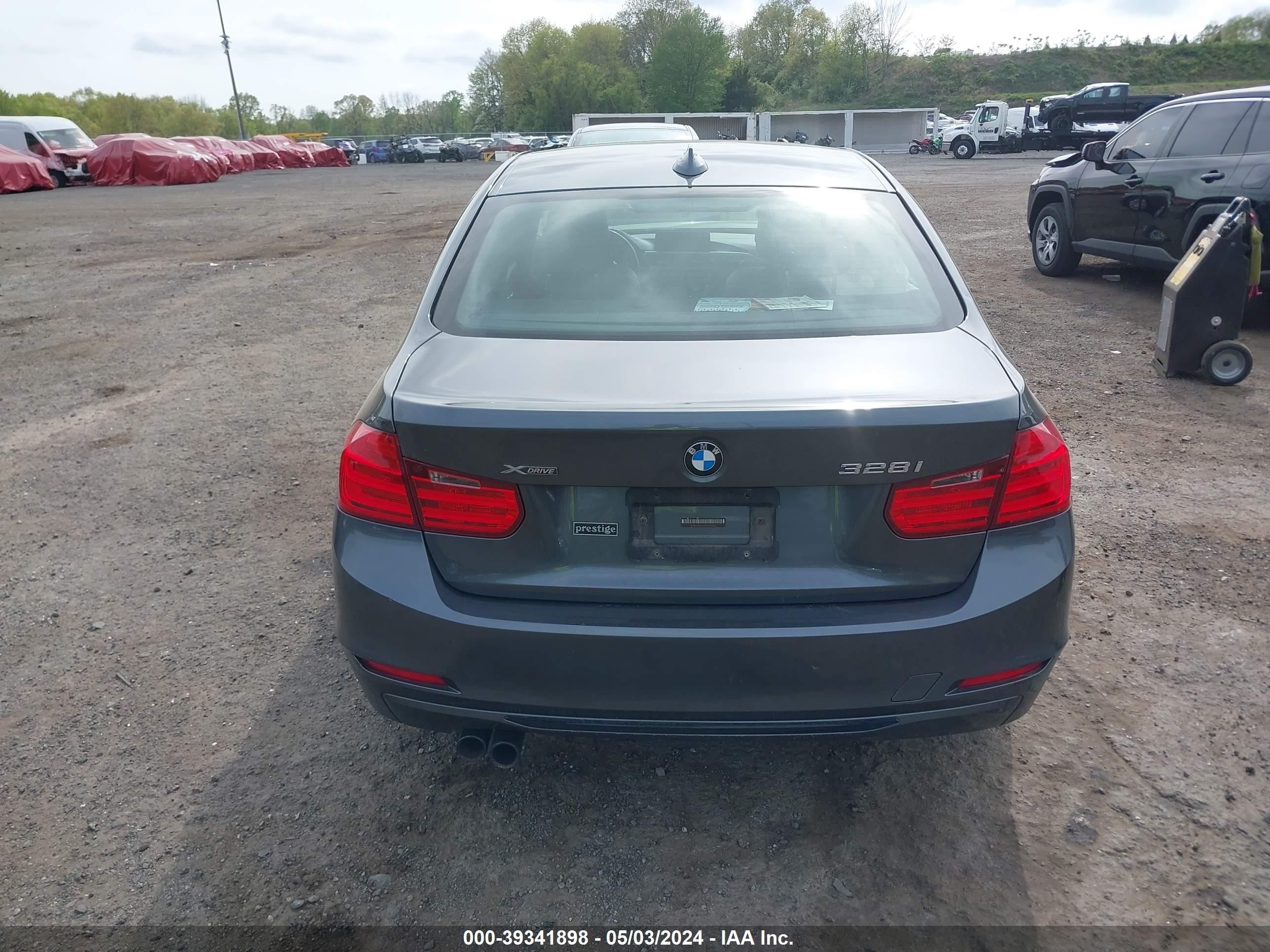 Photo 14 VIN: WBA3B5G51DNS04026 - BMW 3ER 