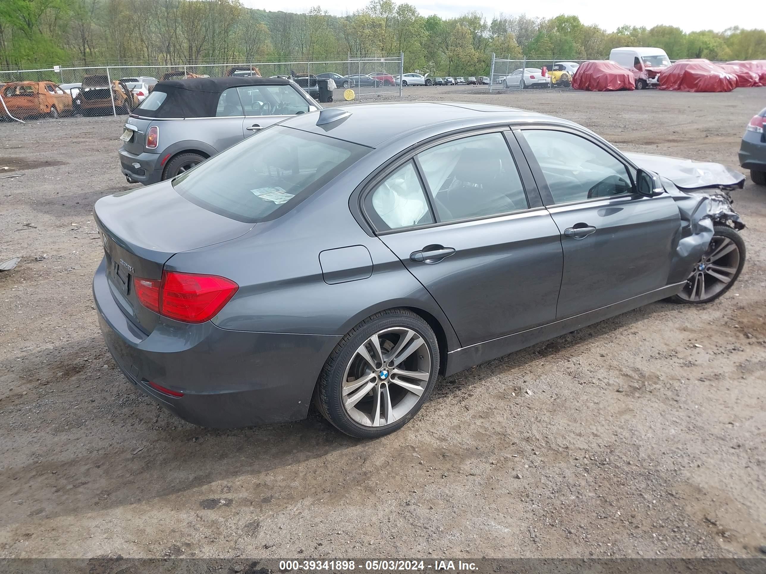 Photo 3 VIN: WBA3B5G51DNS04026 - BMW 3ER 