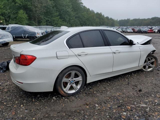 Photo 2 VIN: WBA3B5G51FNS14896 - BMW 3 SERIES 