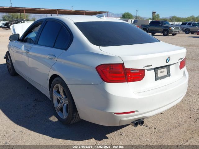 Photo 2 VIN: WBA3B5G52DNP40886 - BMW 328I 