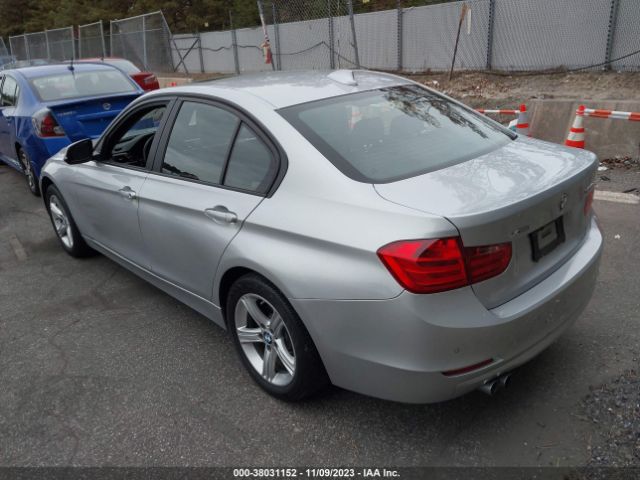 Photo 2 VIN: WBA3B5G53ENS07270 - BMW 3 SERIES 