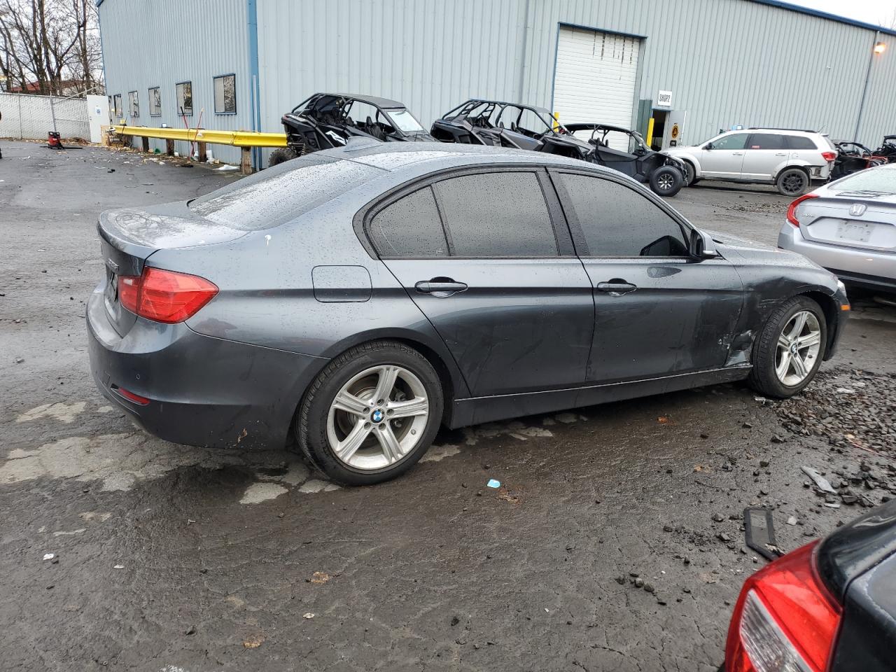 Photo 2 VIN: WBA3B5G54ENS09156 - BMW 3ER 