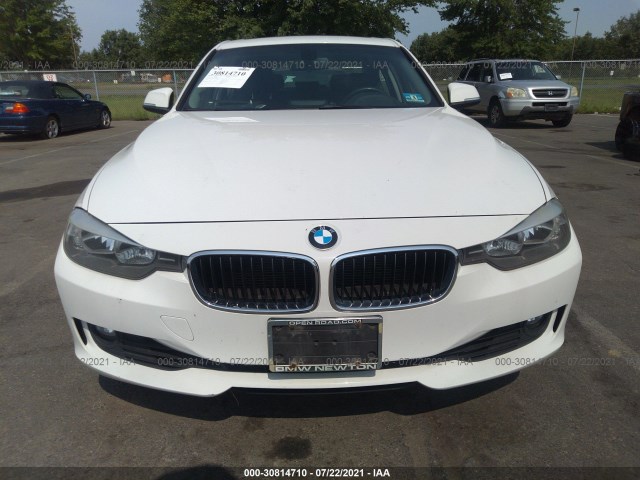 Photo 5 VIN: WBA3B5G55DNS00870 - BMW 3 