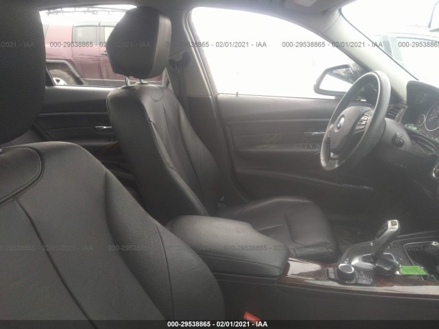 Photo 4 VIN: WBA3B5G55DNS02988 - BMW 3 