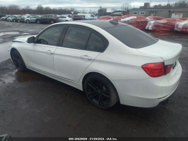 Photo 2 VIN: WBA3B5G55FNS16408 - BMW 328XI 