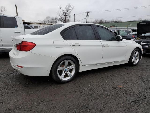 Photo 2 VIN: WBA3B5G56DNS01896 - BMW 328XI 