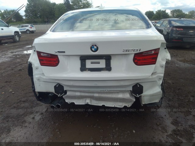 Photo 5 VIN: WBA3B5G56FNS11900 - BMW 3 