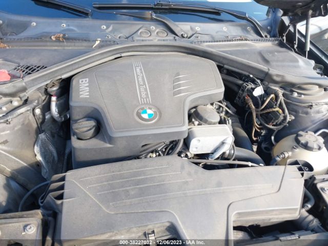 Photo 9 VIN: WBA3B5G57DNP41001 - BMW 3 SERIES 