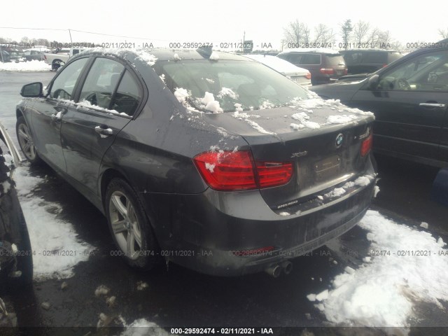 Photo 2 VIN: WBA3B5G57FNS18077 - BMW 3 