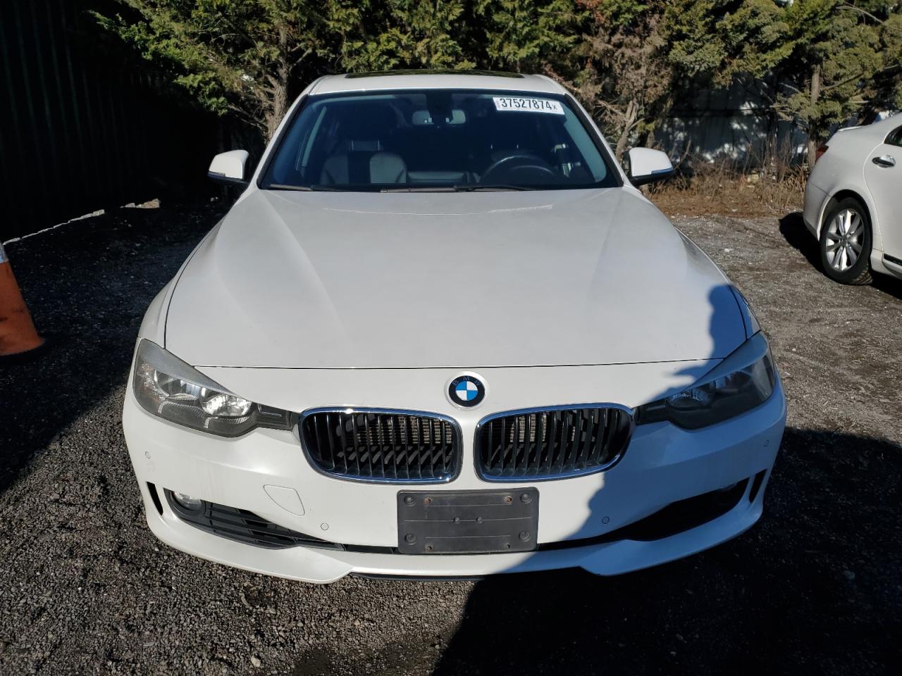 Photo 4 VIN: WBA3B5G59FNS14094 - BMW 328I 