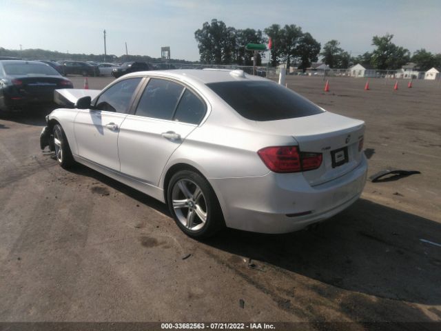 Photo 2 VIN: WBA3B5G59FNS14838 - BMW 3 SERIES 