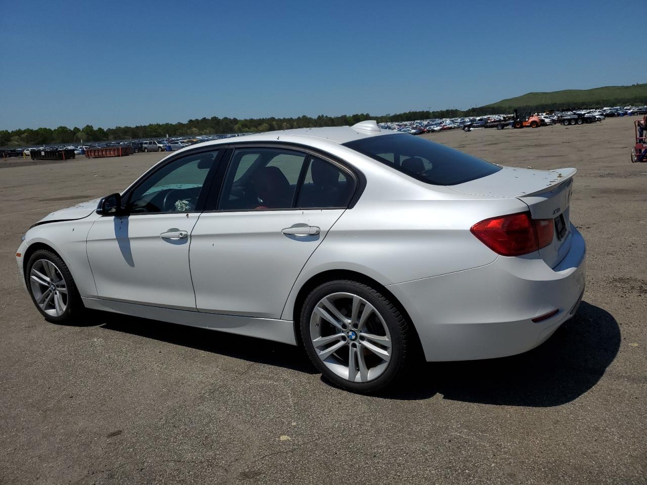 Photo 1 VIN: WBA3B5G59FNS18484 - BMW 3ER 