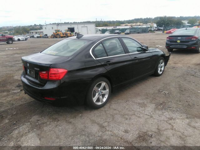 Photo 3 VIN: WBA3B5G5XFNS13987 - BMW 328I 