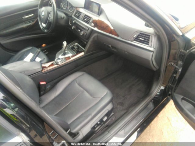 Photo 4 VIN: WBA3B5G5XFNS13987 - BMW 328I 