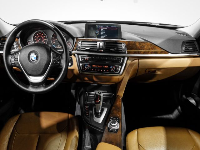 Photo 8 VIN: WBA3B9C50DF140438 - BMW 3 SERIES 