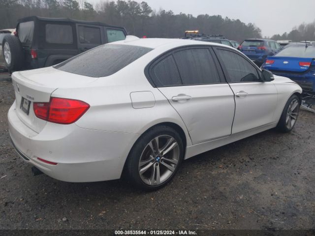 Photo 3 VIN: WBA3B9C54DF586186 - BMW 335I 