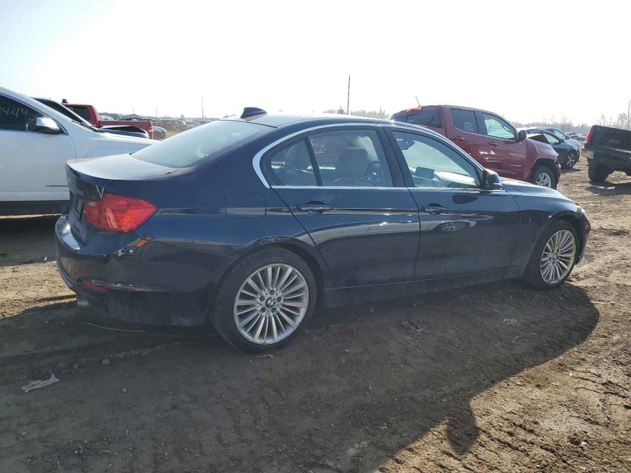 Photo 2 VIN: WBA3B9C55FP705117 - BMW 335I 