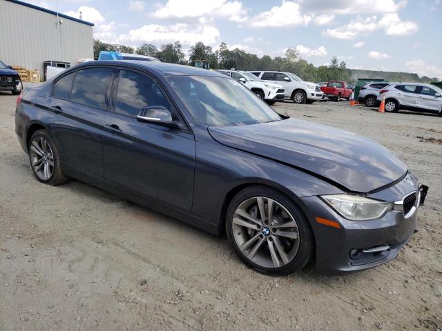 Photo 3 VIN: WBA3B9C59DF586104 - BMW 335 XI 