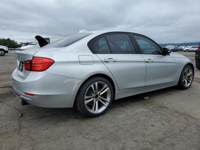 Photo 2 VIN: WBA3B9C59DF587821 - BMW 335 XI 