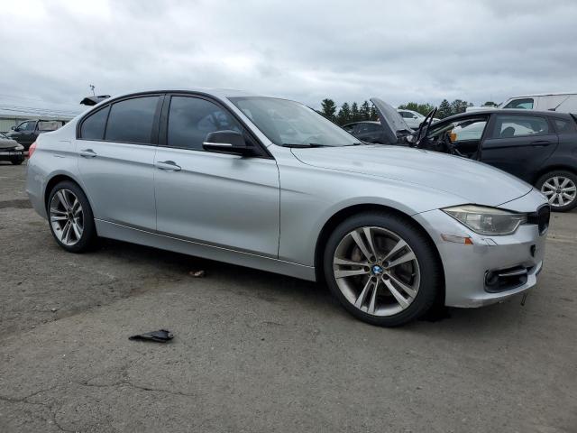 Photo 3 VIN: WBA3B9C59DF587821 - BMW 335 XI 