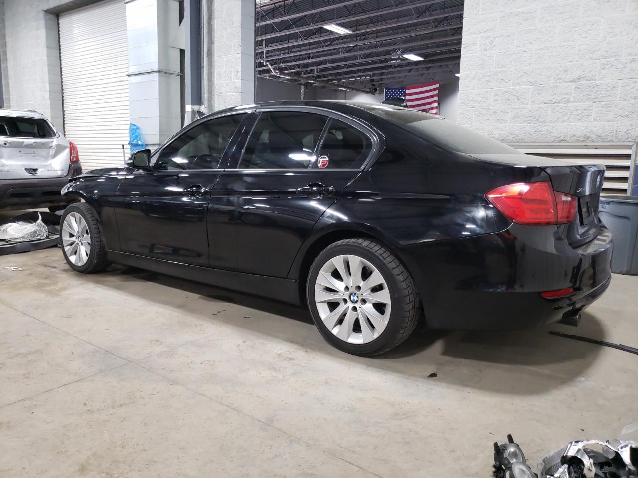 Photo 1 VIN: WBA3B9G54ENR91479 - BMW 3ER 