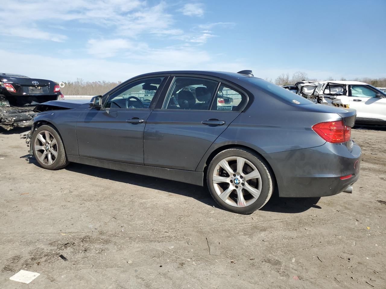 Photo 1 VIN: WBA3B9G56ENR91130 - BMW 3ER 