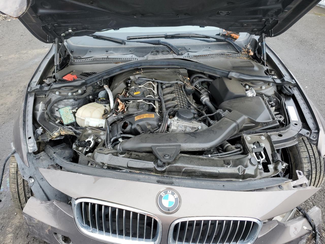 Photo 10 VIN: WBA3B9G5XFNR93982 - BMW 3ER 