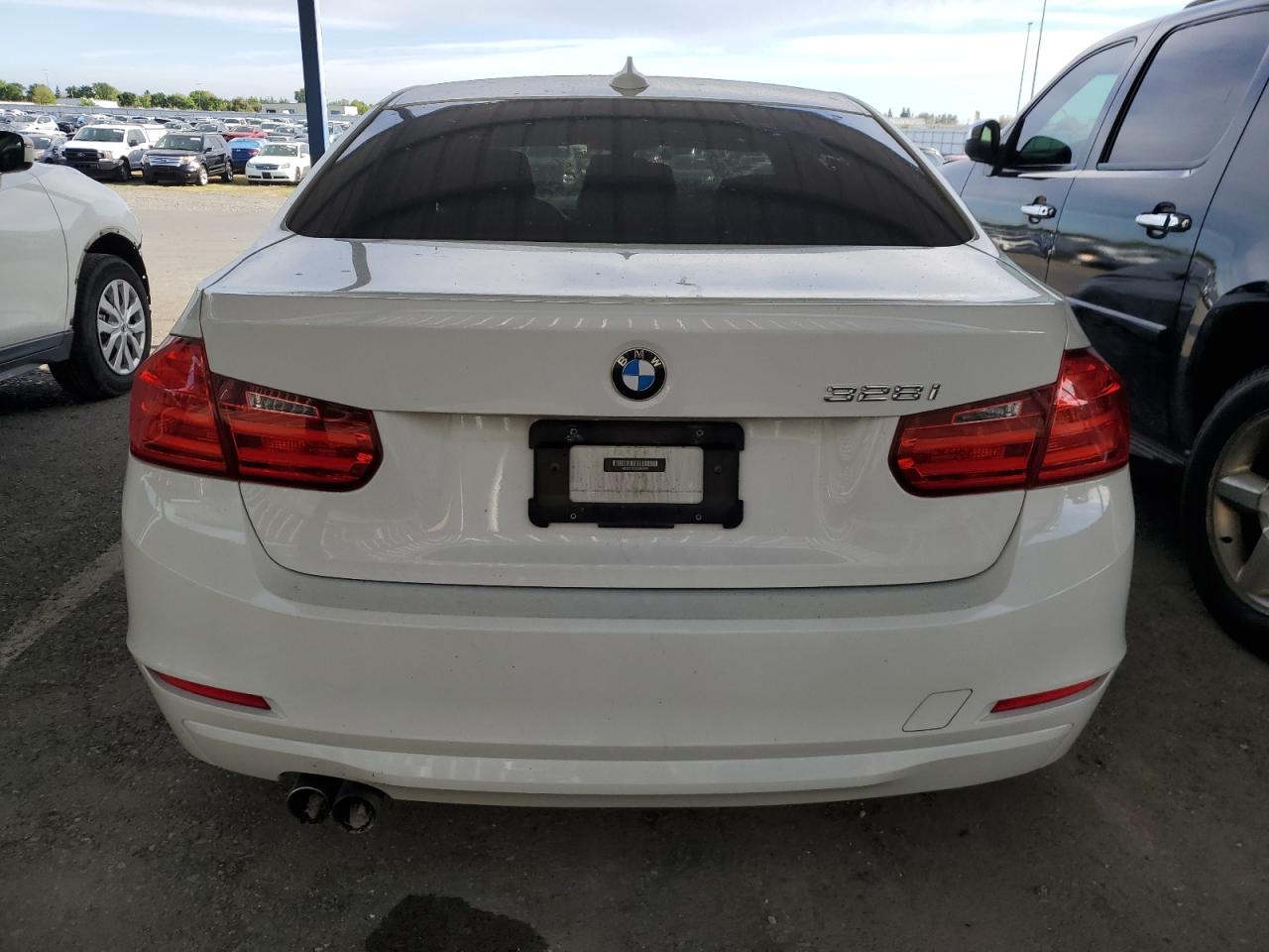 Photo 5 VIN: WBA3C1C50CA696663 - BMW 3ER 