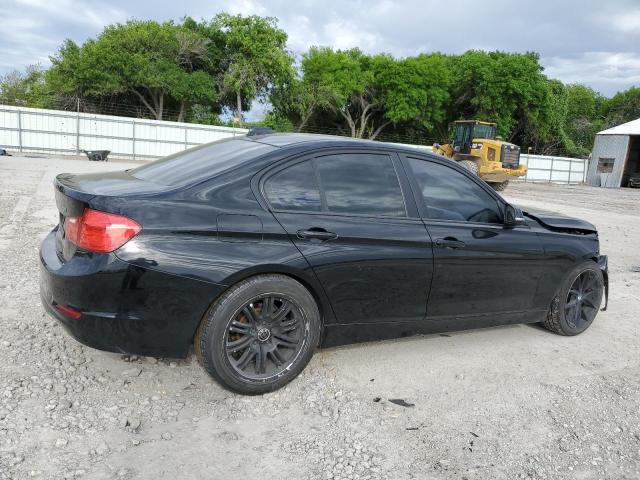 Photo 2 VIN: WBA3C1C50DF434677 - BMW 3 SERIES 