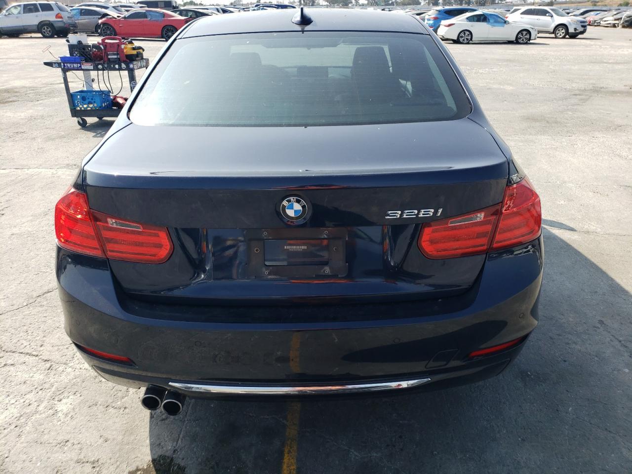 Photo 5 VIN: WBA3C1C50DF439376 - BMW 3ER 