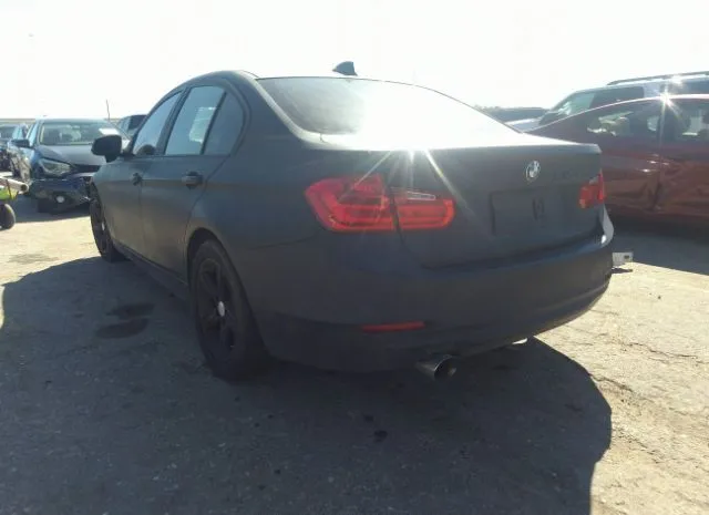 Photo 2 VIN: WBA3C1C50DK104206 - BMW 3 SERIES 