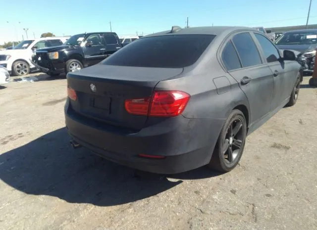 Photo 3 VIN: WBA3C1C50DK104206 - BMW 3 SERIES 