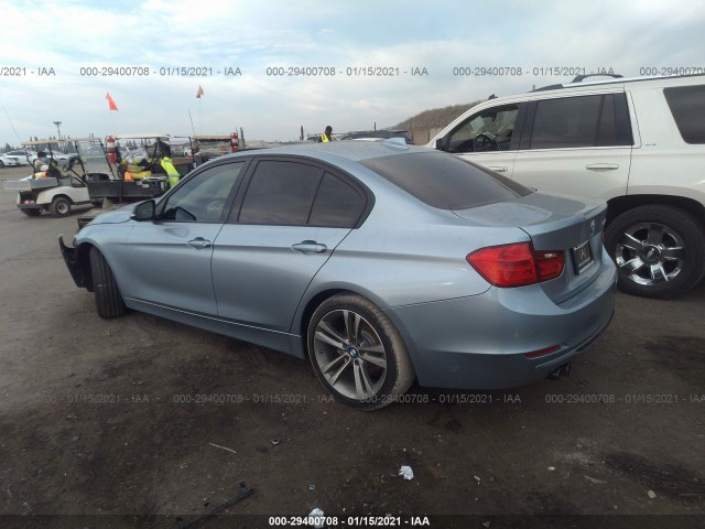 Photo 2 VIN: WBA3C1C50EK115529 - BMW 3 