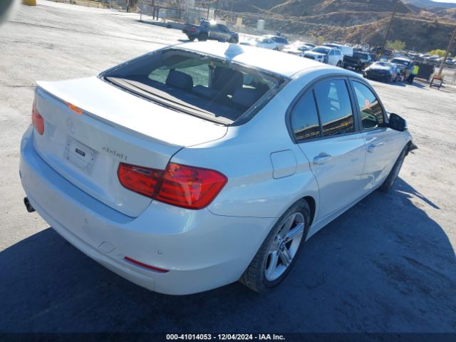 Photo 3 VIN: WBA3C1C50FK119226 - BMW 328I 