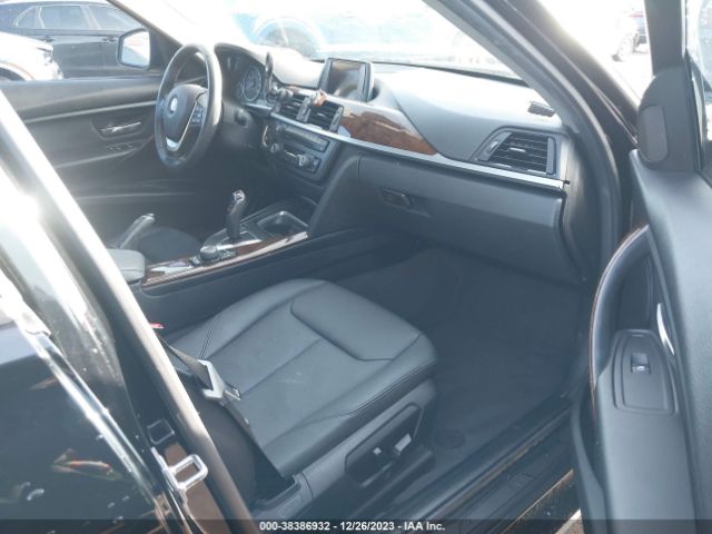 Photo 4 VIN: WBA3C1C50FK120912 - BMW 328I 