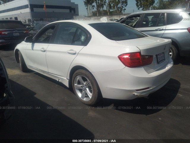 Photo 2 VIN: WBA3C1C50FP853173 - BMW 3 