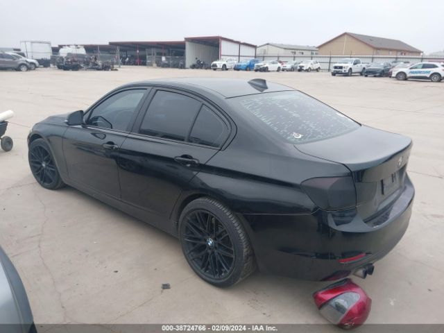 Photo 2 VIN: WBA3C1C51CF430703 - BMW 328I 