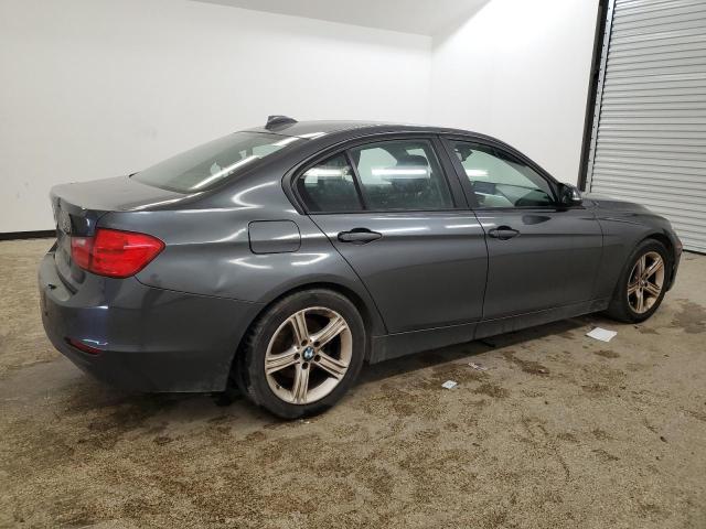 Photo 2 VIN: WBA3C1C51DF435532 - BMW 3 SERIES 