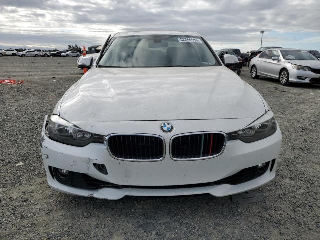 Photo 4 VIN: WBA3C1C51DF443520 - BMW 3 SERIES 