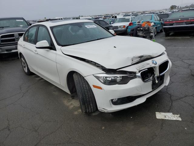 Photo 3 VIN: WBA3C1C51EK111697 - BMW 3 SERIES 