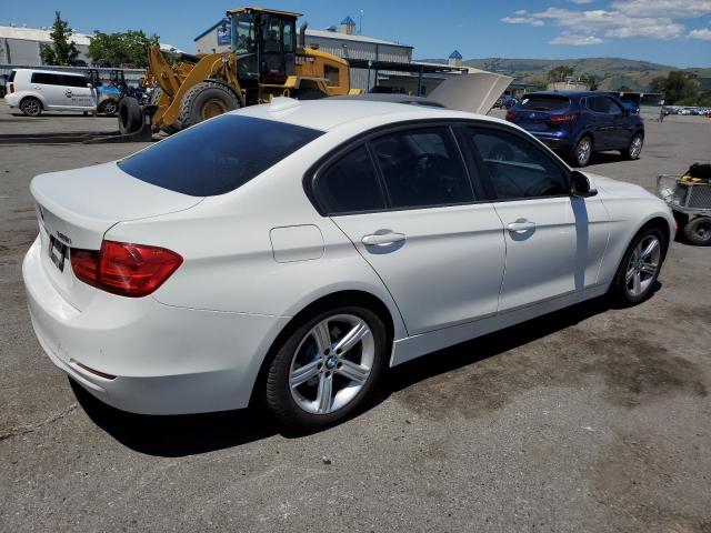 Photo 2 VIN: WBA3C1C51FK119316 - BMW 3 SERIES 