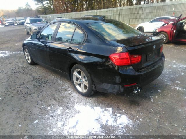 Photo 2 VIN: WBA3C1C51FK120630 - BMW 328I 