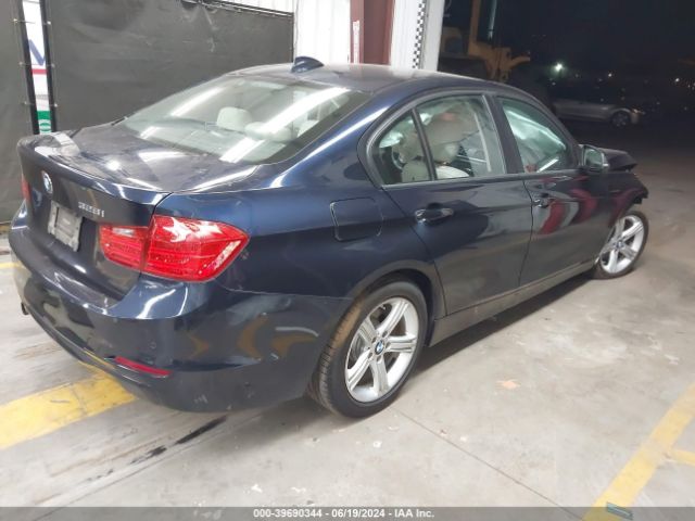 Photo 3 VIN: WBA3C1C51FK122166 - BMW 328I 