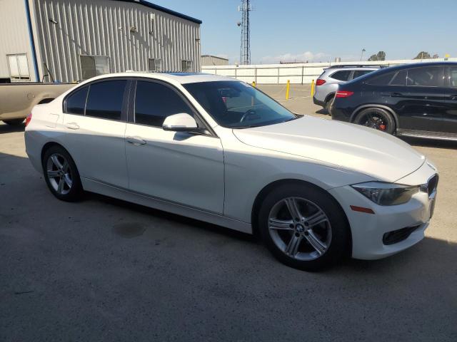 Photo 3 VIN: WBA3C1C52EK111708 - BMW 3 SERIES 