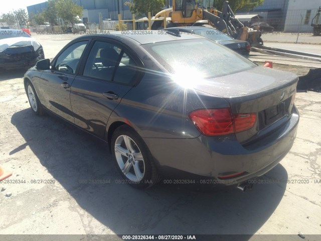 Photo 2 VIN: WBA3C1C53CF431173 - BMW 3 