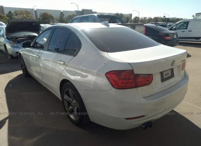 Photo 2 VIN: WBA3C1C53CF433151 - BMW 328I 