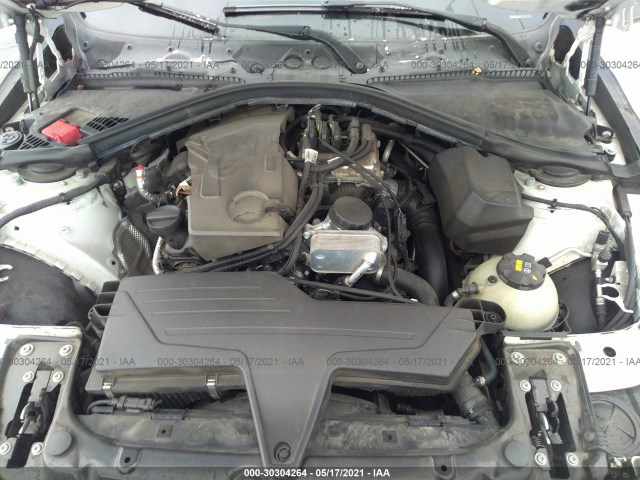 Photo 9 VIN: WBA3C1C53EK116867 - BMW 3 